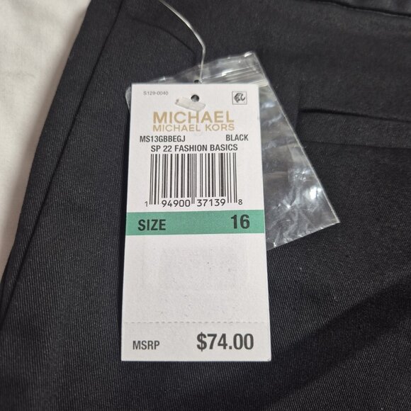 Michael Kors Women's Shorts Size 16 Black  Chino (55) - Picture 5 of 8